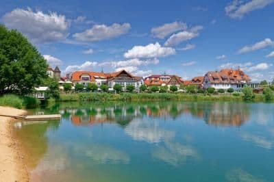 Sanftes Yoga, Atem & Meditation – Auszeit im 4* S Seehotel Niedernberg